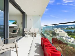 Fourteen at Mullet Bay