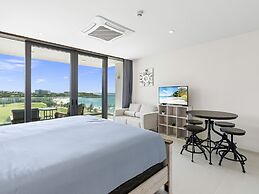 Fourteen at Mullet Bay