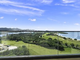 Fourteen at Mullet Bay