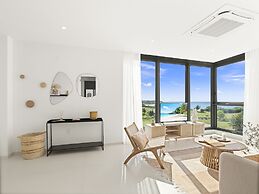 Fourteen at Mullet Bay