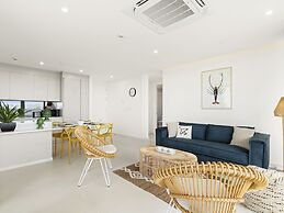 Fourteen at Mullet Bay