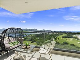 Fourteen at Mullet Bay