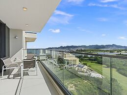 Fourteen at Mullet Bay