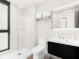 Fourteen at Mullet Bay