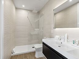 Fourteen at Mullet Bay