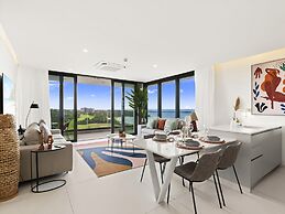 Fourteen at Mullet Bay