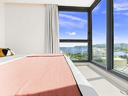 Fourteen at Mullet Bay