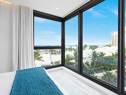 Fourteen at Mullet Bay