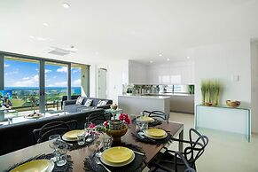 Fourteen at Mullet Bay