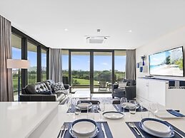 Fourteen at Mullet Bay