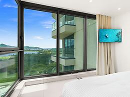 Fourteen at Mullet Bay