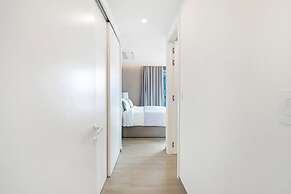 Fourteen at Mullet Bay