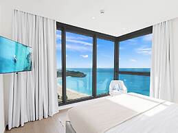 Fourteen at Mullet Bay