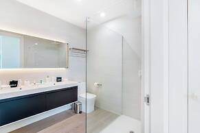 Fourteen at Mullet Bay