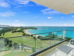 Fourteen at Mullet Bay