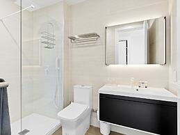 Fourteen at Mullet Bay