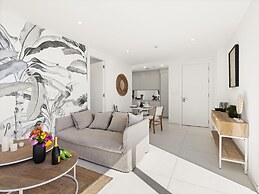 Fourteen at Mullet Bay