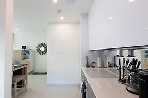 Fourteen at Mullet Bay