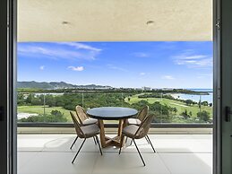 Fourteen at Mullet Bay