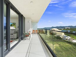 Fourteen at Mullet Bay