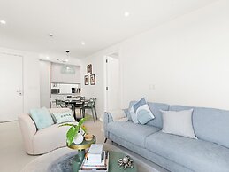 Fourteen at Mullet Bay