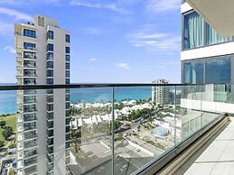 Fourteen at Mullet Bay