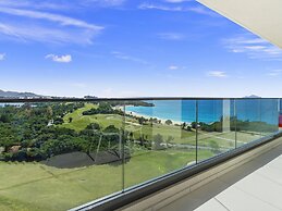 Fourteen at Mullet Bay