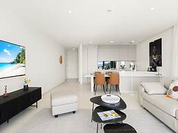 Fourteen at Mullet Bay