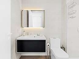 Fourteen at Mullet Bay