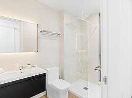 Fourteen at Mullet Bay