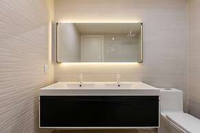 Fourteen at Mullet Bay