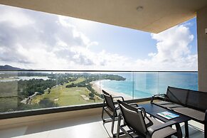 Fourteen at Mullet Bay