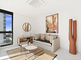 Fourteen at Mullet Bay