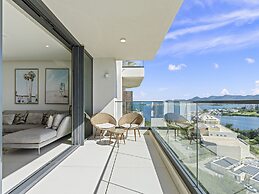 Fourteen at Mullet Bay