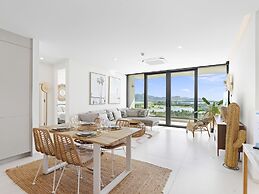 Fourteen at Mullet Bay