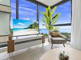 Fourteen at Mullet Bay