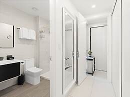 Fourteen at Mullet Bay