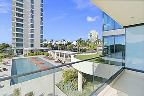 Fourteen at Mullet Bay