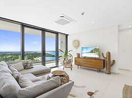 Fourteen at Mullet Bay