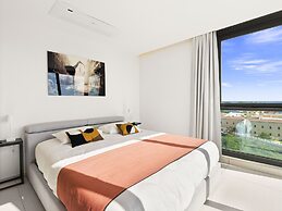 Fourteen at Mullet Bay