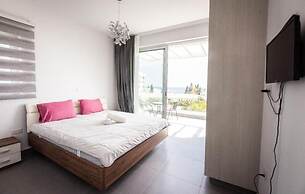 Remarkable 3-bed House in Paralimni