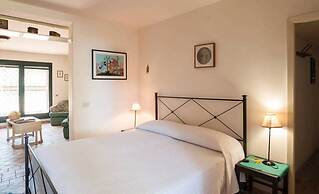 Villa With Garden in Sicily Near the sea