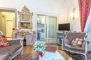 Medici Suite - Medici Suite 8 Person