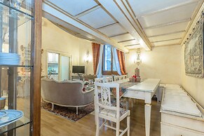 Medici Suite - Medici Suite 8 Person