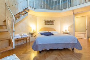 Medici Suite - Medici Suite 8 Person