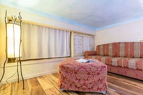 Medici Suite - Medici Suite 8 Person