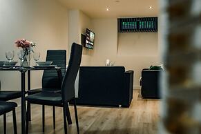 Bv Cosy Basement Apartment At Conditioning House