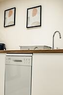 Bv Cosy Basement Apartment At Conditioning House