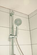 Bv Cosy Basement Apartment At Conditioning House