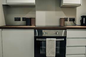 Bv Cosy Basement Apartment At Conditioning House